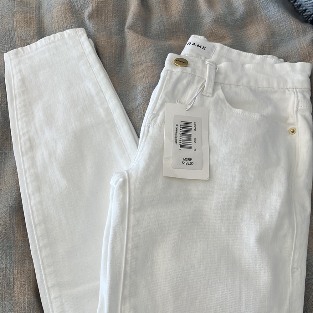 NWT Frame White Le Low Rise Skinny jeans - PERFECT CONDITION!